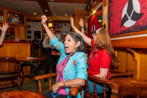 Singles, Solos, and First-Time Cruisers Meetup hosted by The Morale Officers - Day 3